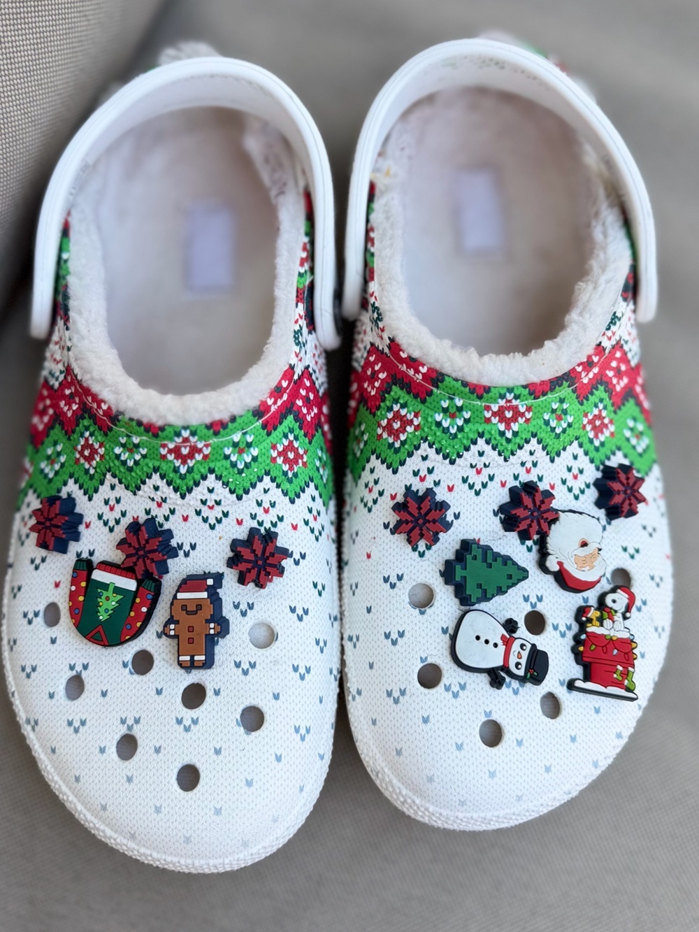 crocs classic womens size 10 shoes ugly christmas sweater lined comfort clogs - Picture 3 of 10
